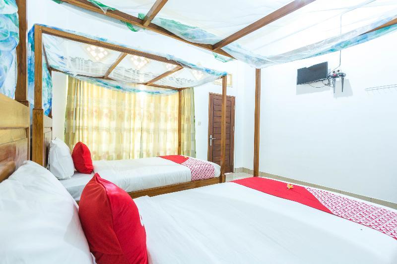 Oyo 1895 Lamancha Homestay Kuta  Eksteriør billede